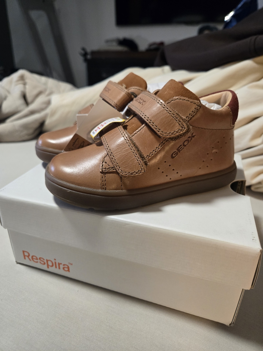 Geox Kids Tan Brown Leather Sneakers - Toddler 8
